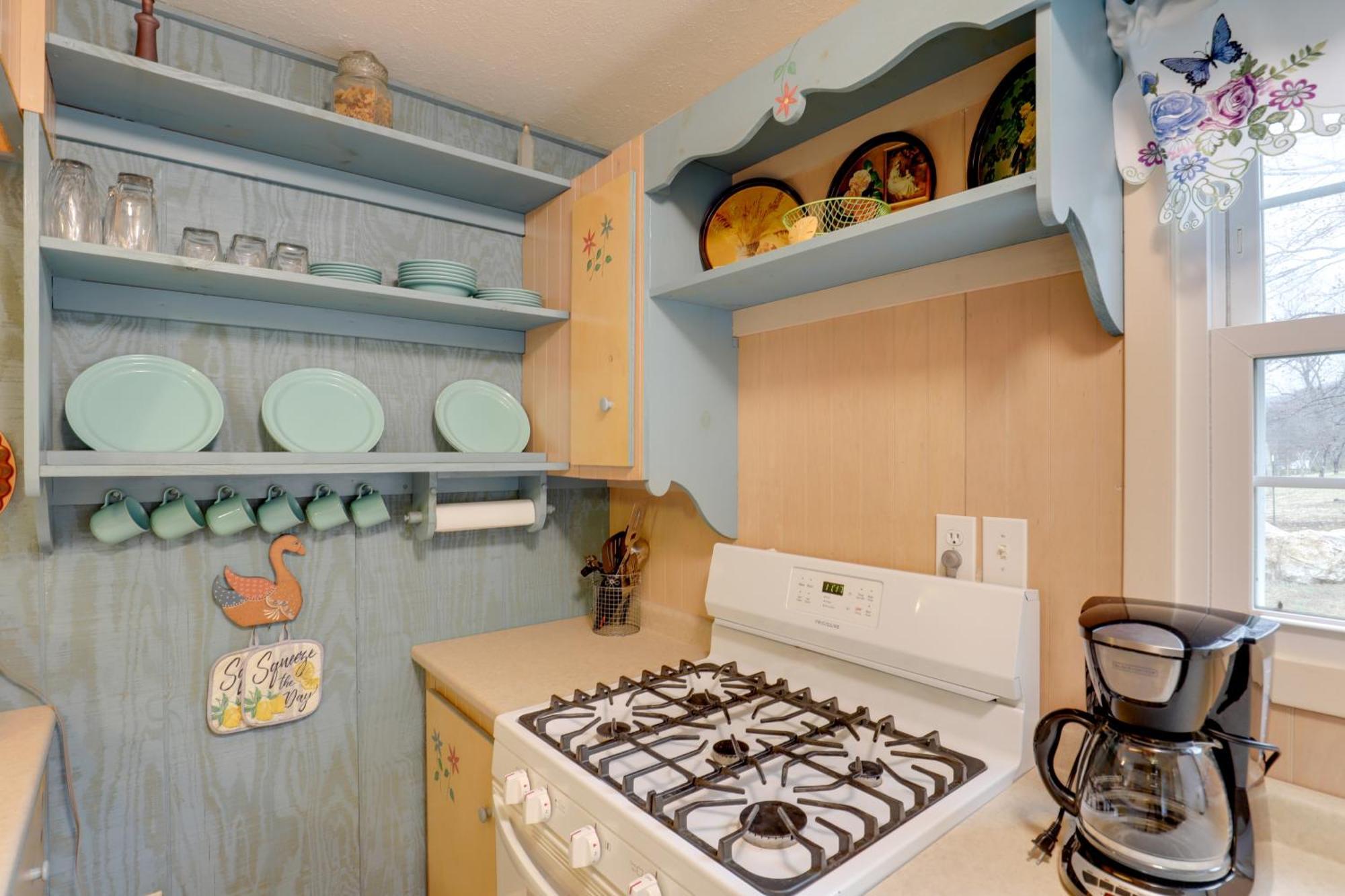 Riverfront Hot Springs Cabin With Private Hot Tub! מראה חיצוני תמונה